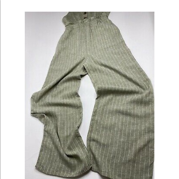 Romeo and Juliet Couture Linen Jumpsuit - Picture 2 of 7